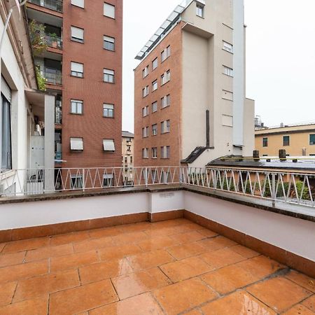 Sant'Ambrogio Bright Apartment With Terrace ミラノ エクステリア 写真